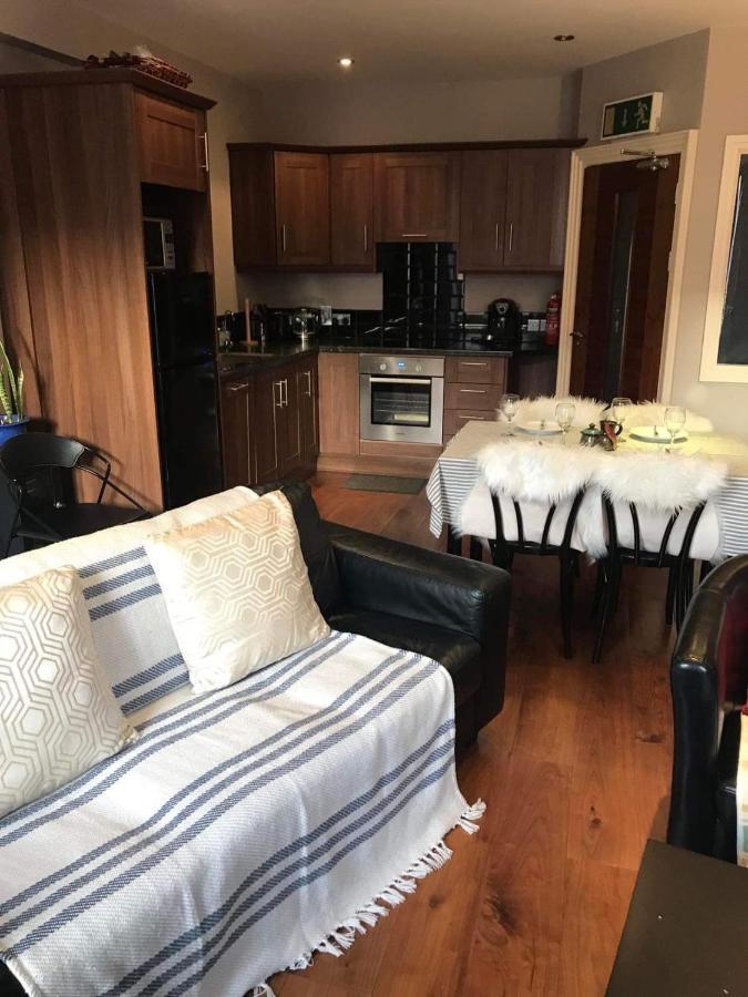Centre Of Dingle Town - Luxury Holiday Apartment Экстерьер фото