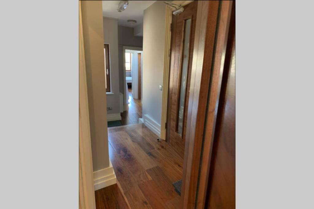 Centre Of Dingle Town - Luxury Holiday Apartment Экстерьер фото