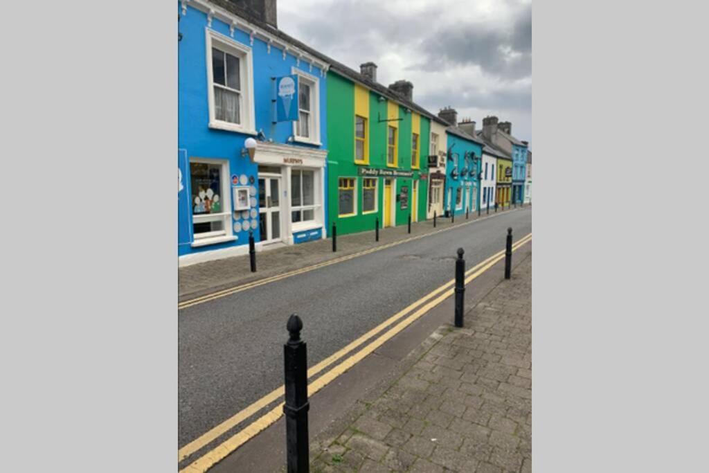 Centre Of Dingle Town - Luxury Holiday Apartment Экстерьер фото