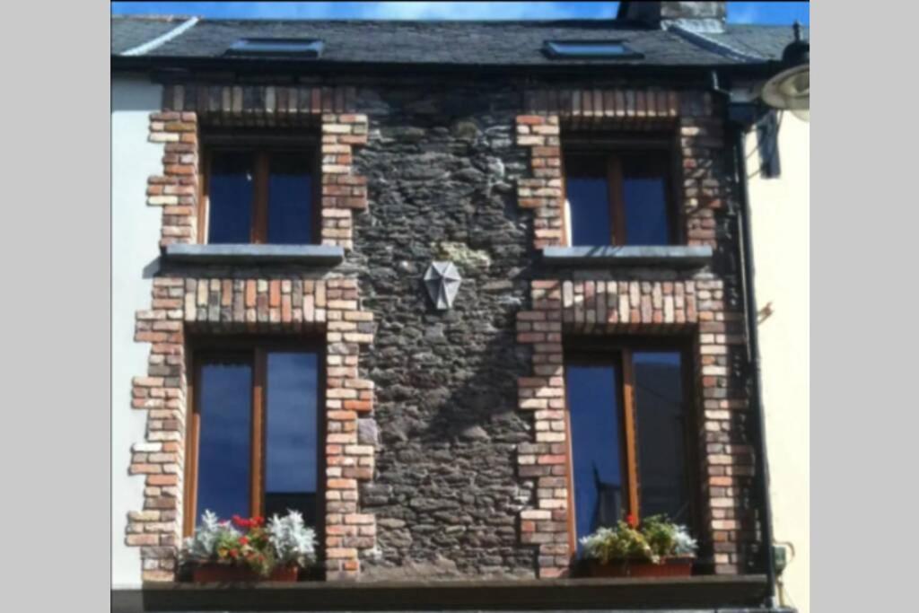 Centre Of Dingle Town - Luxury Holiday Apartment Экстерьер фото