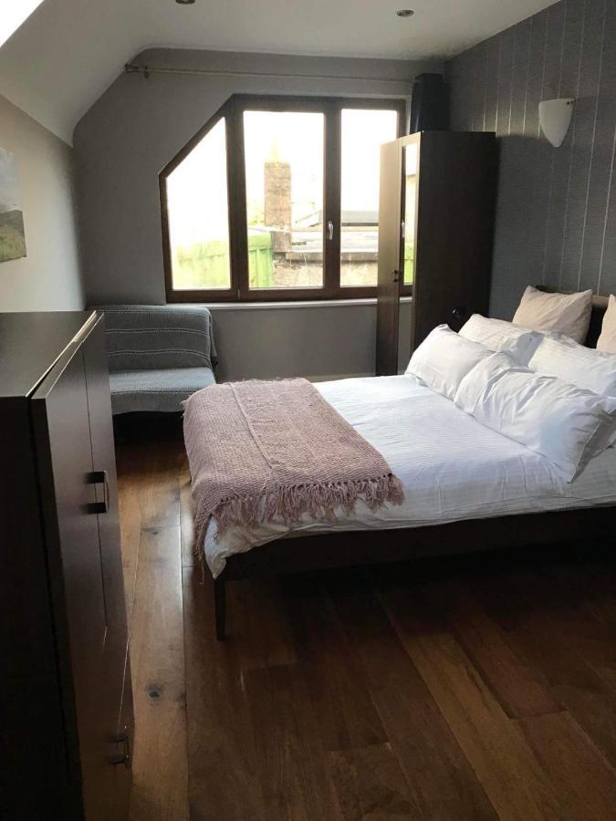 Centre Of Dingle Town - Luxury Holiday Apartment Экстерьер фото